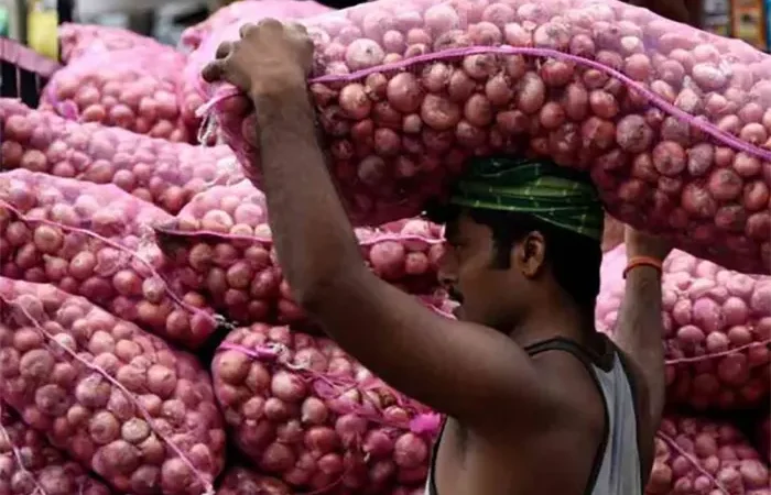 বাংলাদেশসহ ৪ দেশে পেঁয়াজ রপ্তানি করবে ভারত