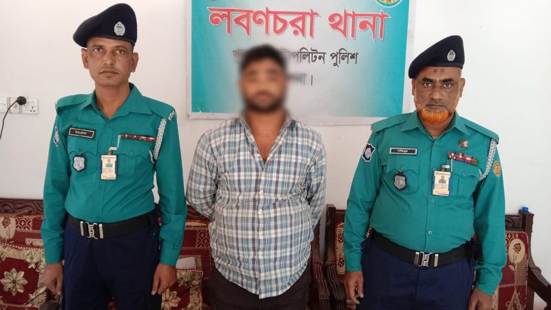 এক্সরে করে যুবকের পেটে মিলল ইয়াবা