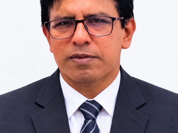 সিলেট বিমানবন্দরে ব্যাগেজ রুলের অপব্যবহারের অভিযোগ, তদন্তের আওতায় আনার দাবি সহকারী কমিশনার সুদীপ্ত শেখরকে
