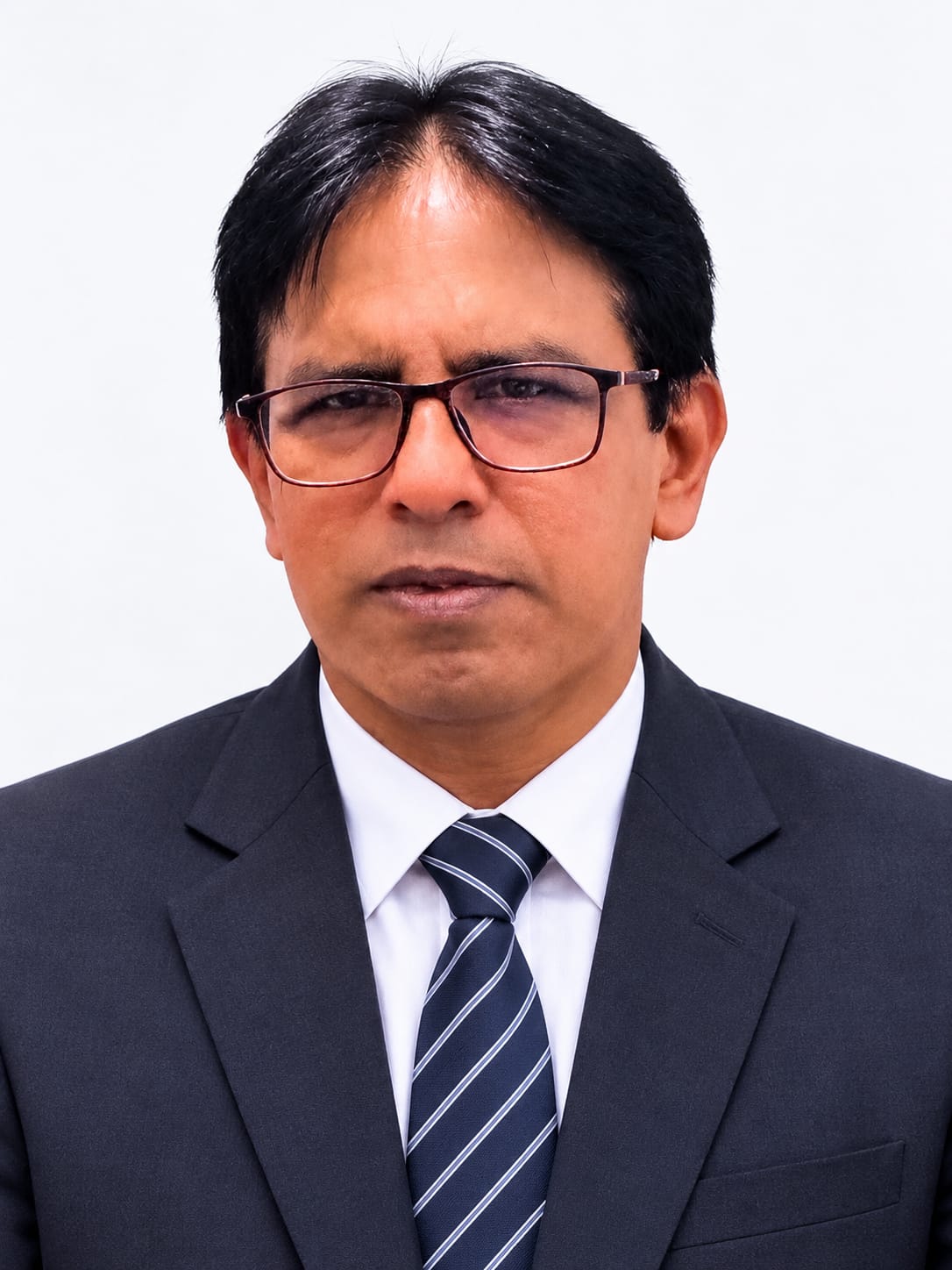 সিলেট বিমানবন্দরে ব্যাগেজ রুলের অপব্যবহারের অভিযোগ, তদন্তের আওতায় আনার দাবি সহকারী কমিশনার সুদীপ্ত শেখরকে